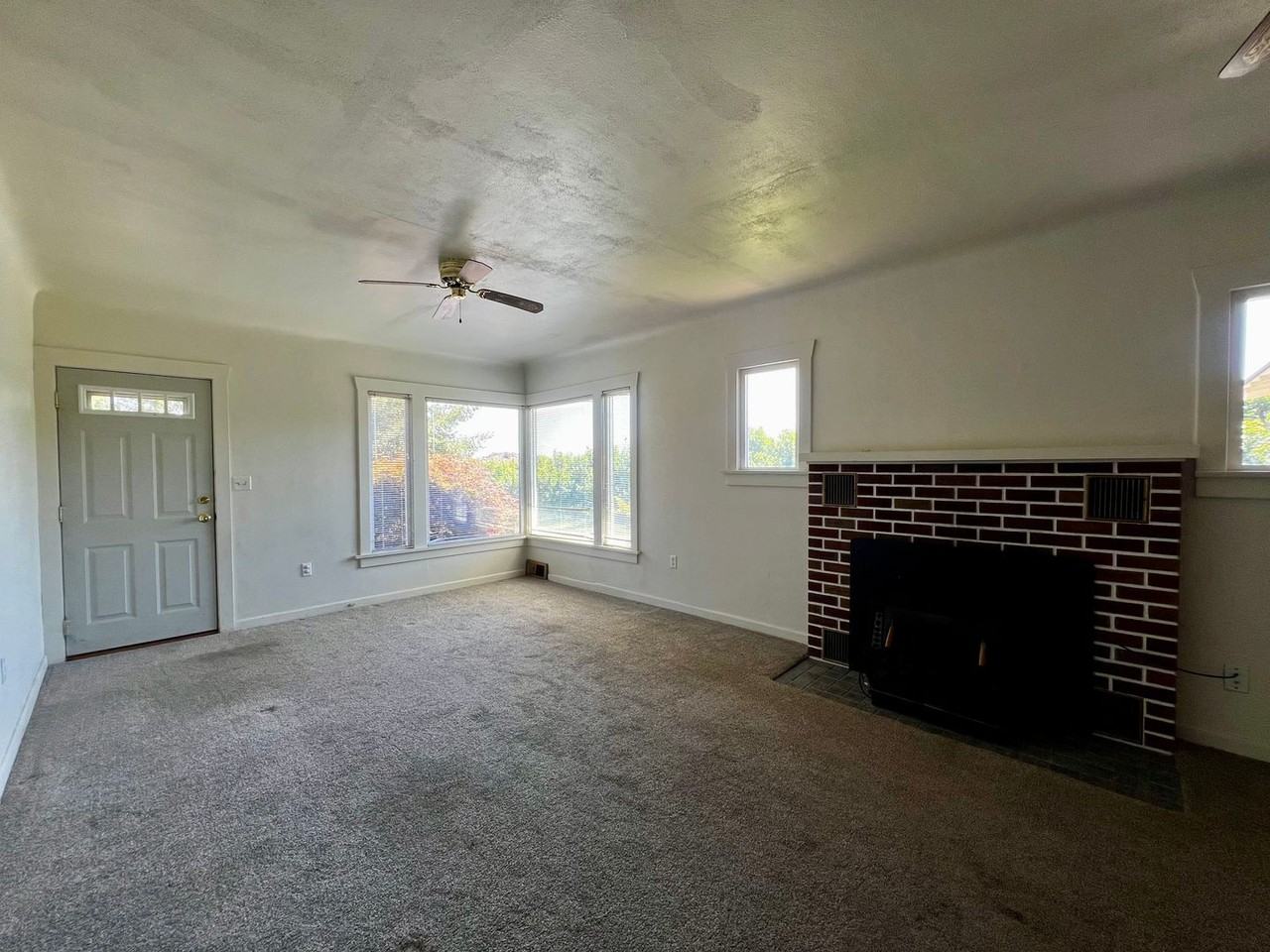 910 Young Grade Rd - Photo 3 of 19