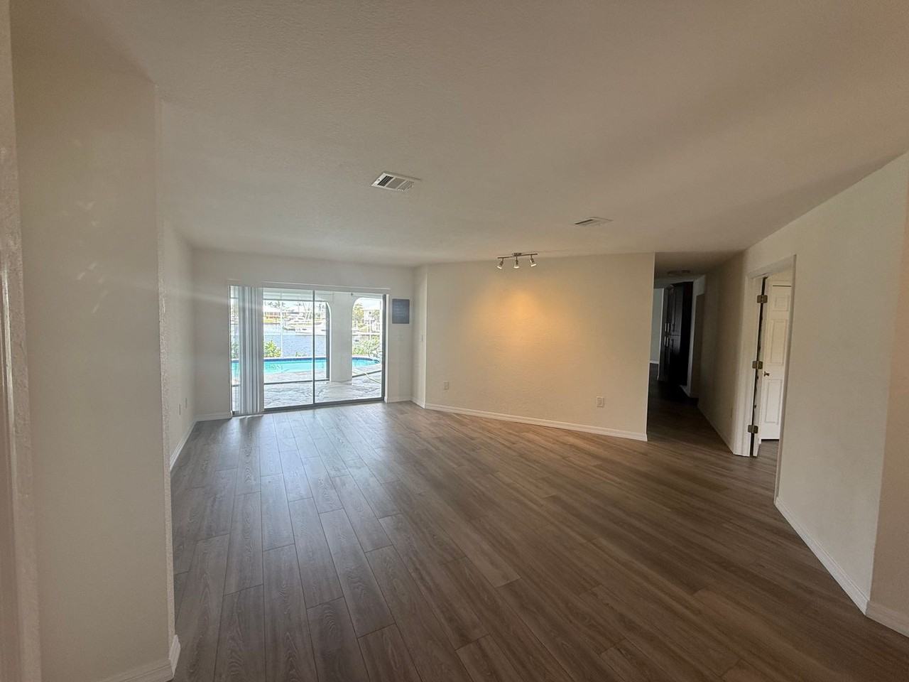 3621 Whippoorwill Blvd - Photo 7 of 27