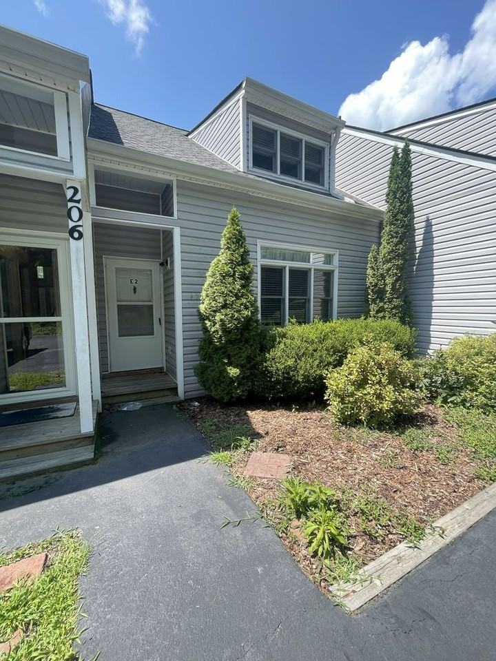 206 Mountain Club Dr - Photo 2 of 47