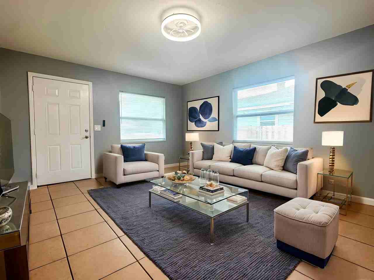 2437 S Mills Ave - Photo 2 of 17