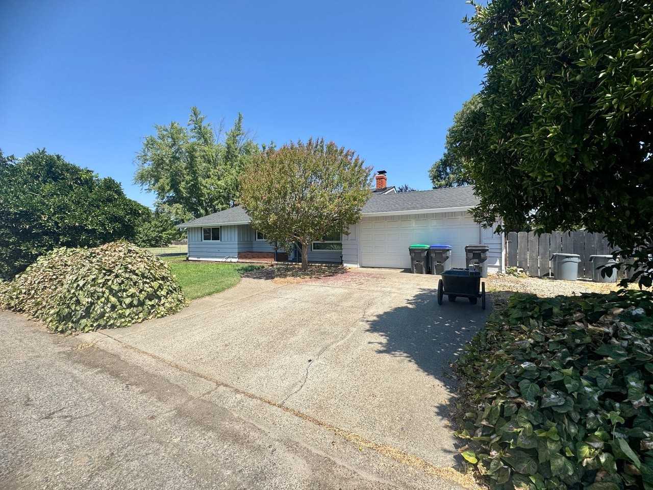 510 Berrendos Ave - Photo 2 of 23