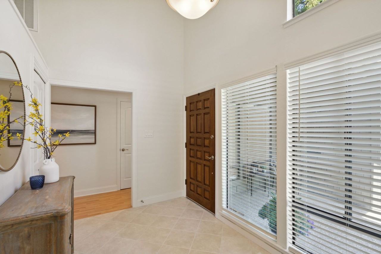 67 Riverknoll Pl - Photo 2 of 45