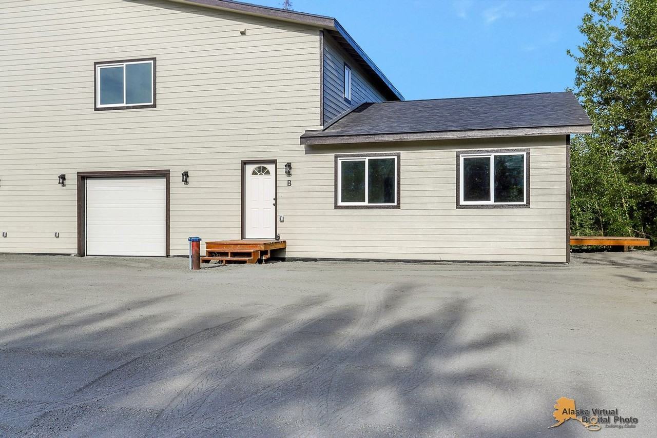 16320 Bradford Drive - Photo 2 of 30