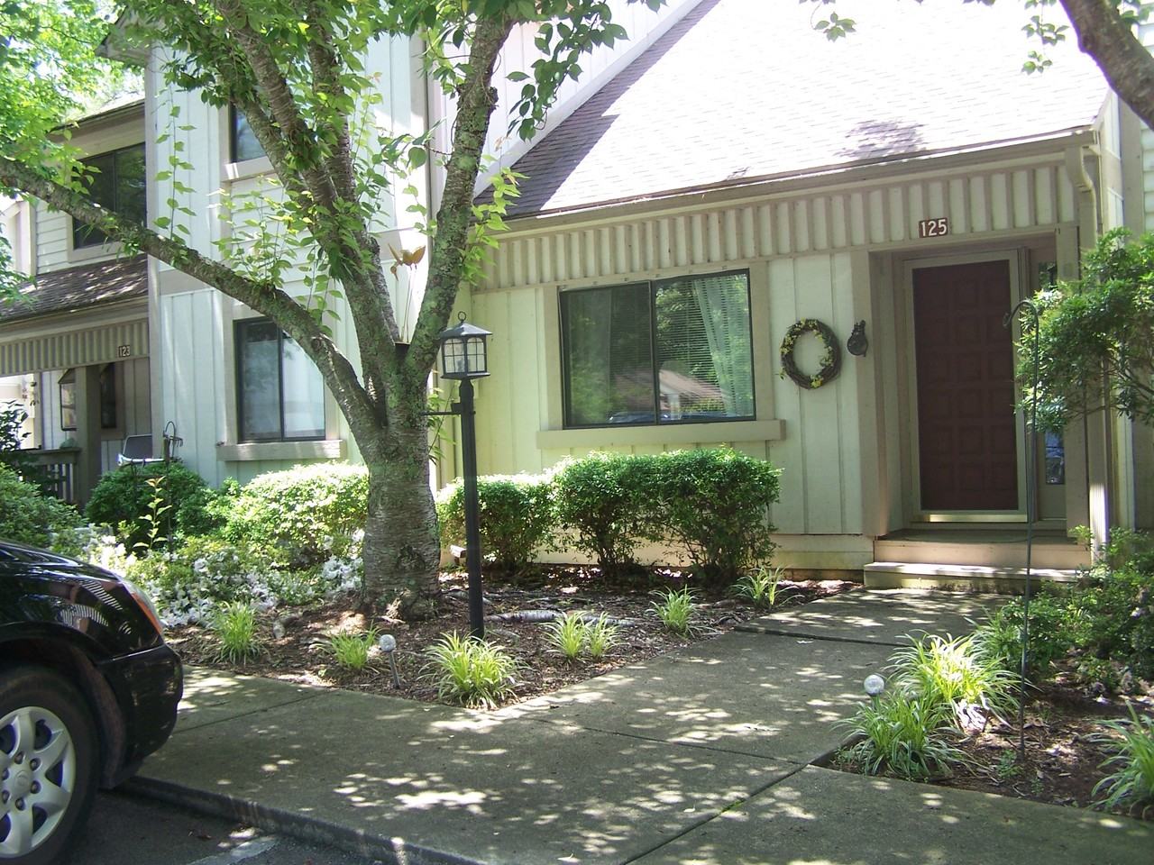 125 Harbor Lights Dr - Photo 2 of 29