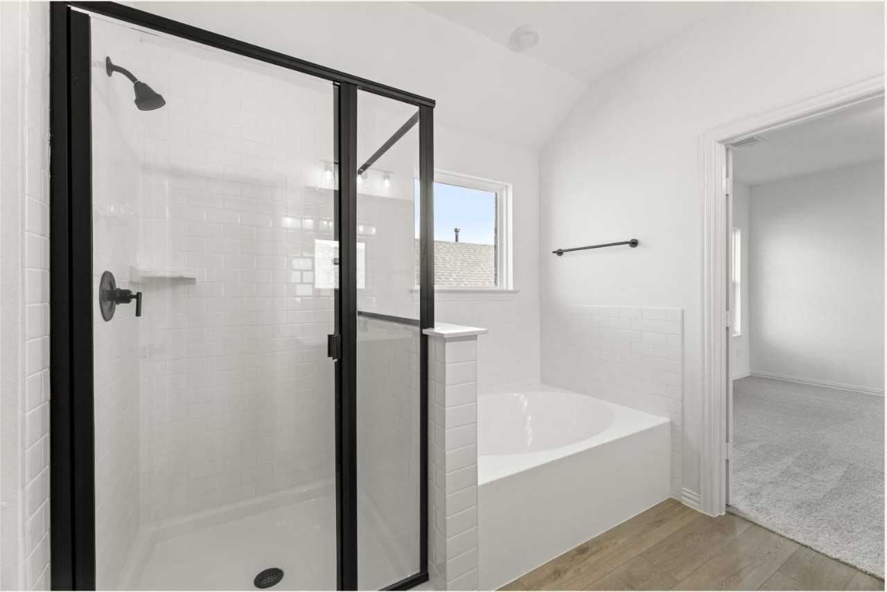 Martingale Ln - Photo 2 of 17