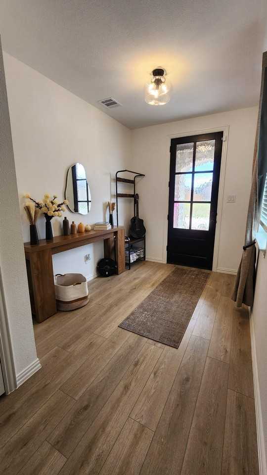 Martingale Ln - Photo 3 of 17