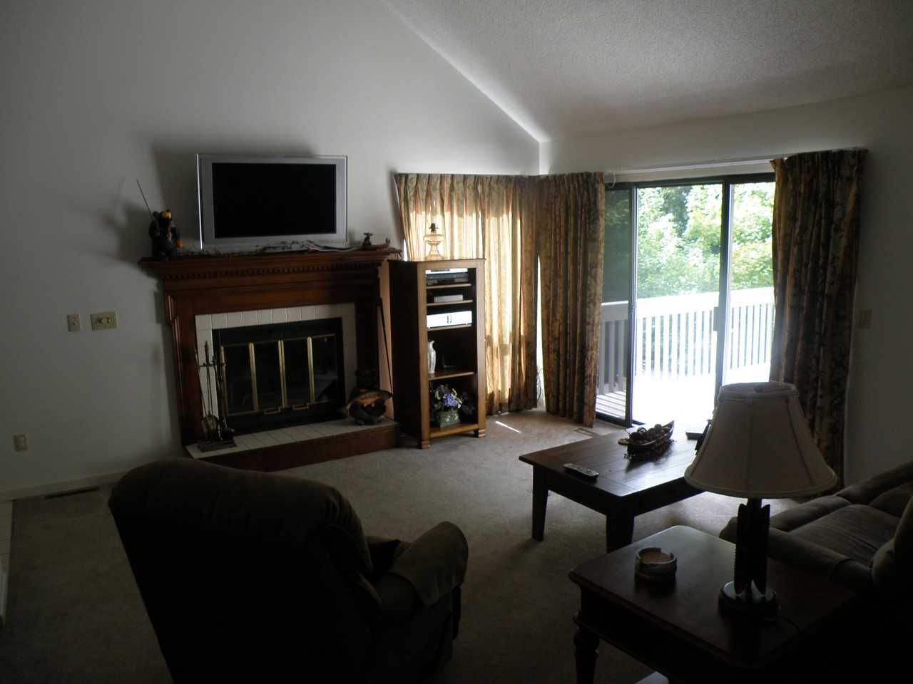 208 Safe Harbor Cir - Photo 3 of 50