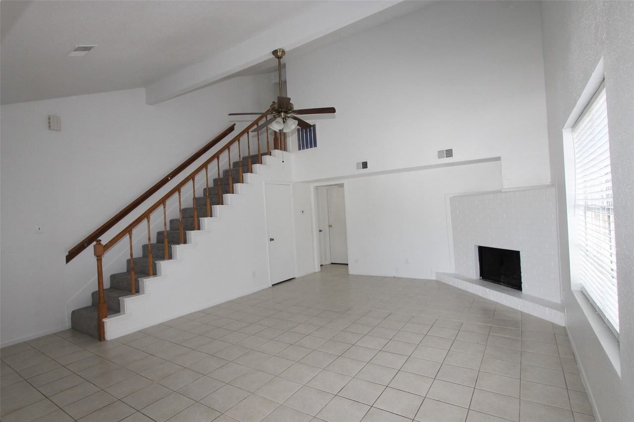 6612 Tamar Dr - Photo 2 of 12