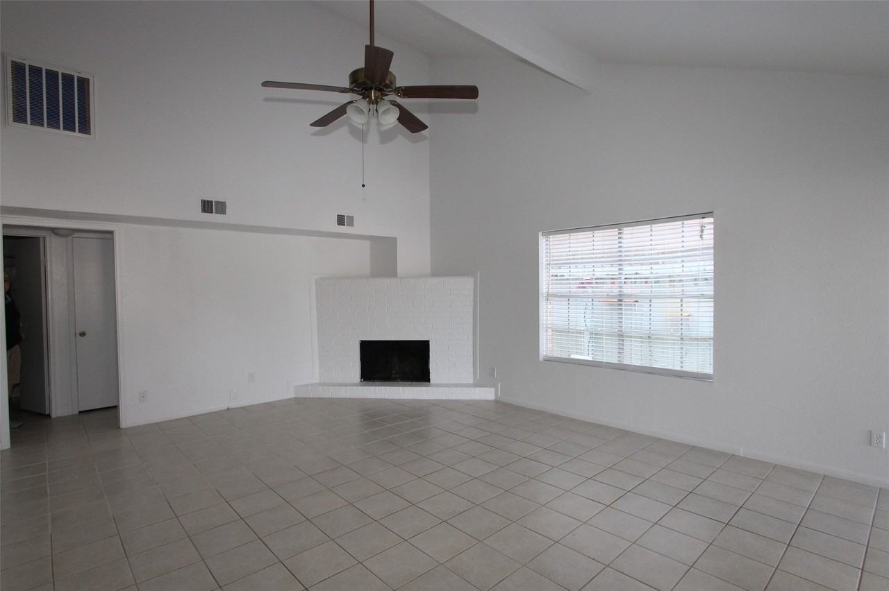 6612 Tamar Dr - Photo 5 of 12