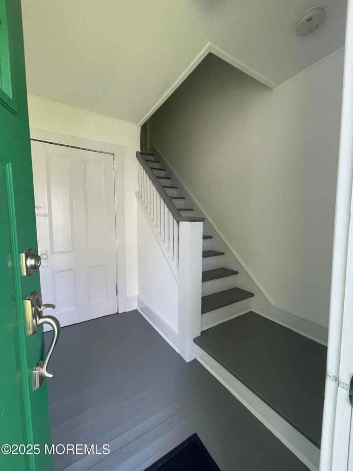 312 1/2 Elberon Ave - Photo 2 of 13