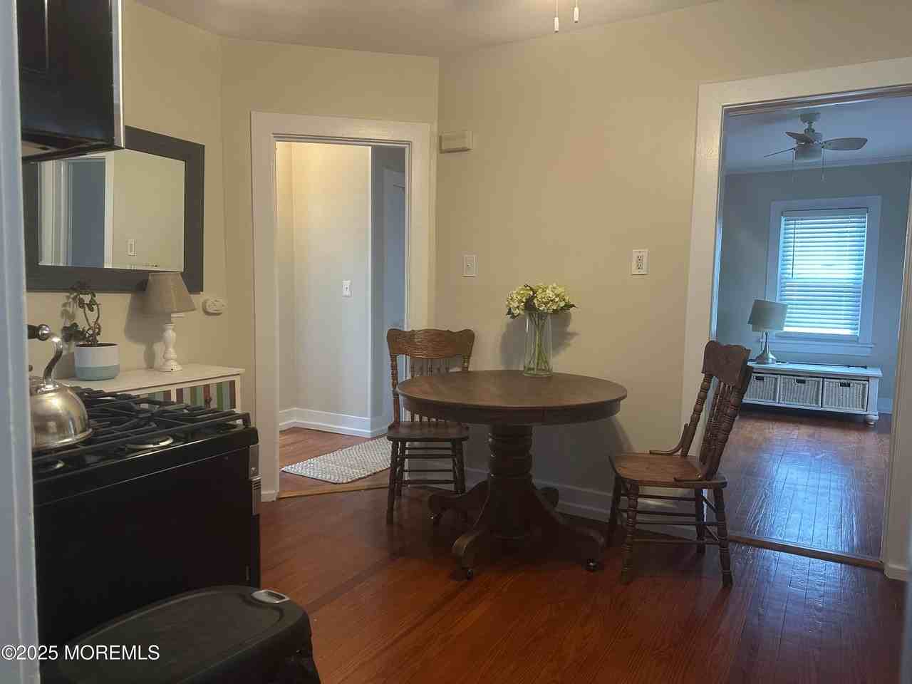 312 1/2 Elberon Ave - Photo 6 of 13