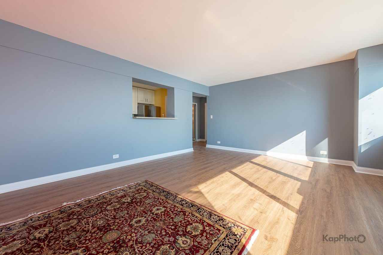 7337 South South Shore Drive ##609 - Photo 5 of 35