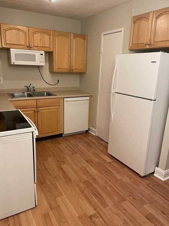 15 Chapel Hill Dr - Photo 2 of 16