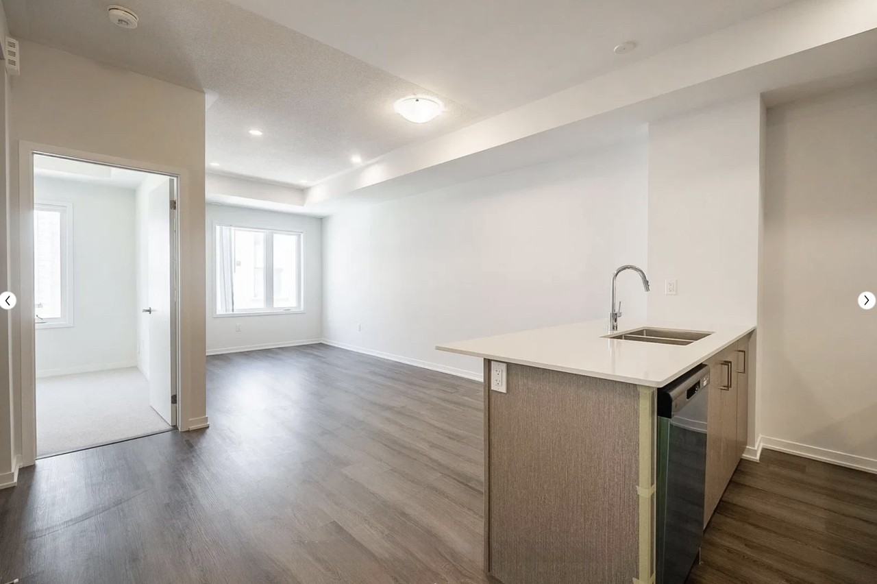 131 Honeycrisp Crescent - Photo 3 of 11