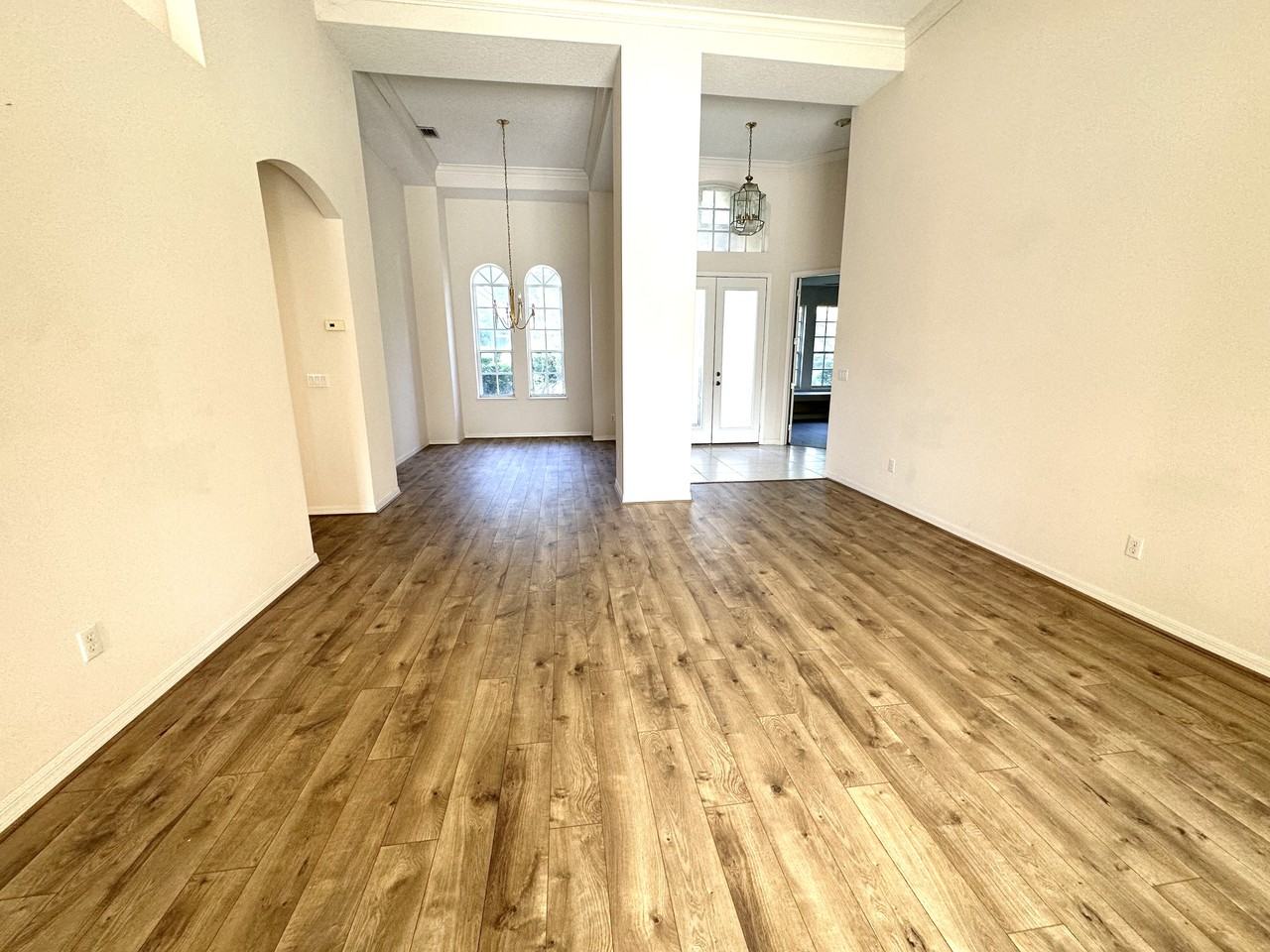 8837 Oak Landings Court - Photo 3 of 15