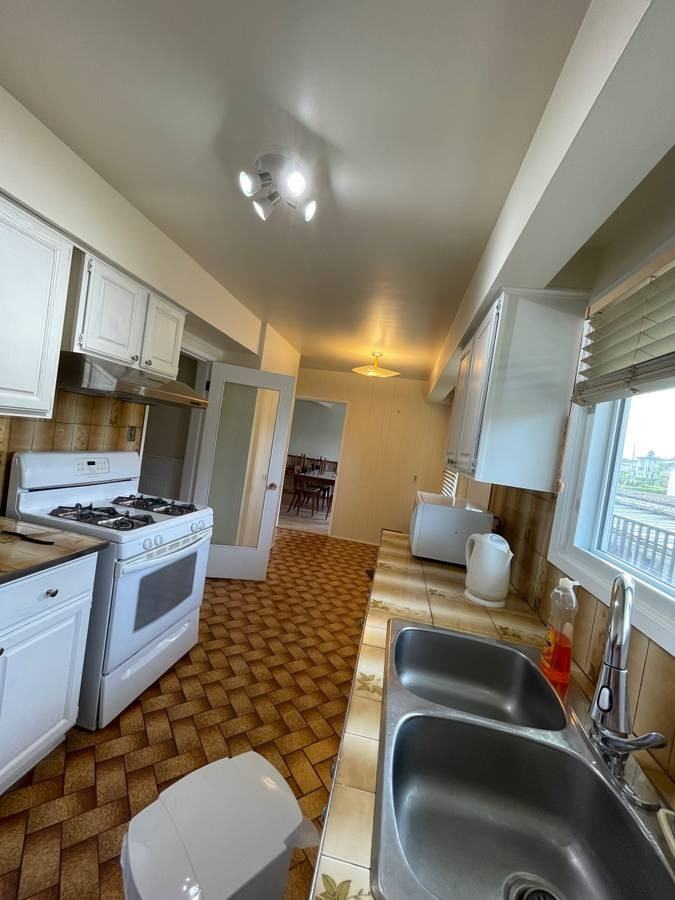 Gibson St & Cliff Ave - Photo 3 of 13