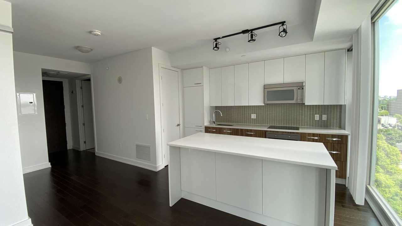 111 Champagne Avenue South - Photo 2 of 10