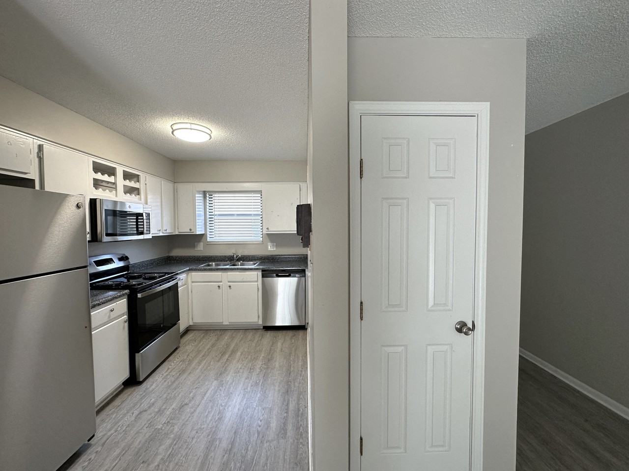 Princeton Court - Photo 2 of 8