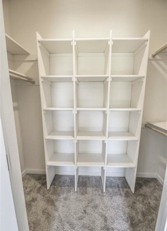 240 N 32nd St - Photo 3 of 24