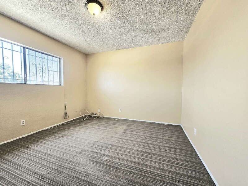 8868 Wall St - Photo 7 of 17