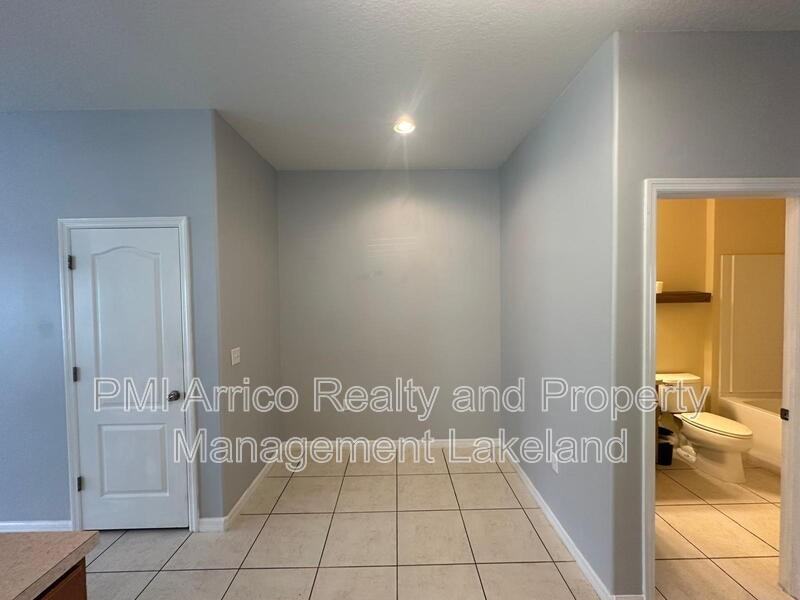 4182 Winding Vine Dr - Photo 5 of 17