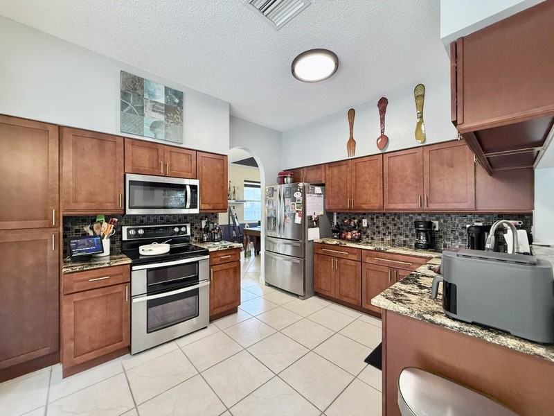 1966 Fishermens Bnd - Photo 5 of 50