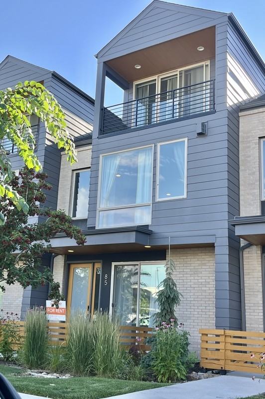 85 Pontiac St - Photo 2 of 39