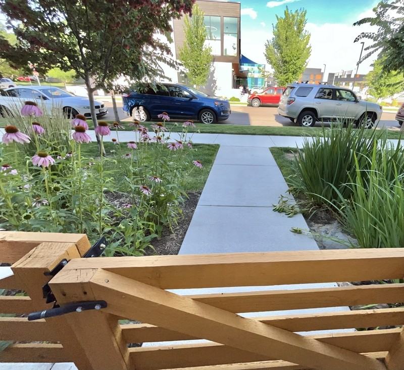 85 Pontiac St - Photo 3 of 39