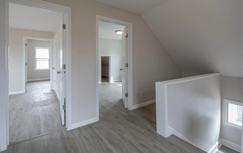 18708 Arrowhead Ave - Photo 5 of 11