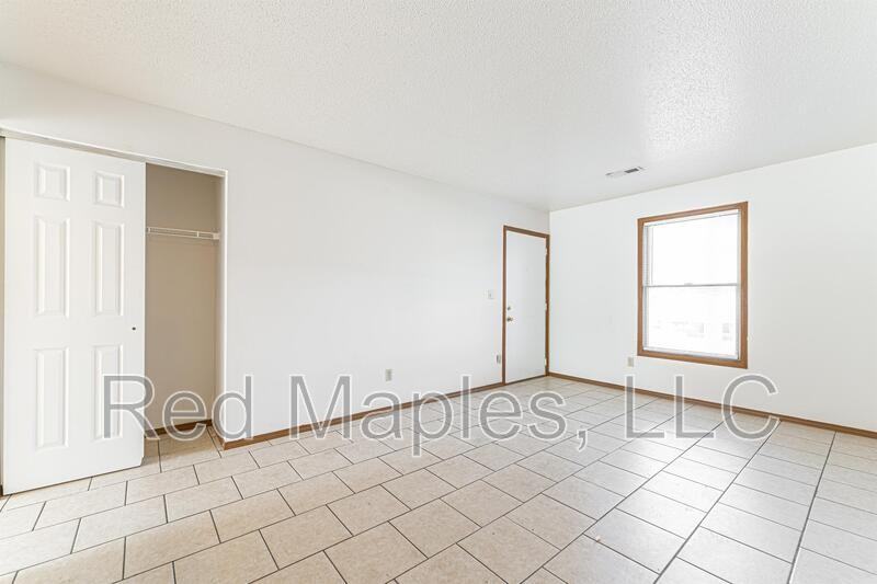 12519 James Patrick Ln #5 - Photo 2 of 11