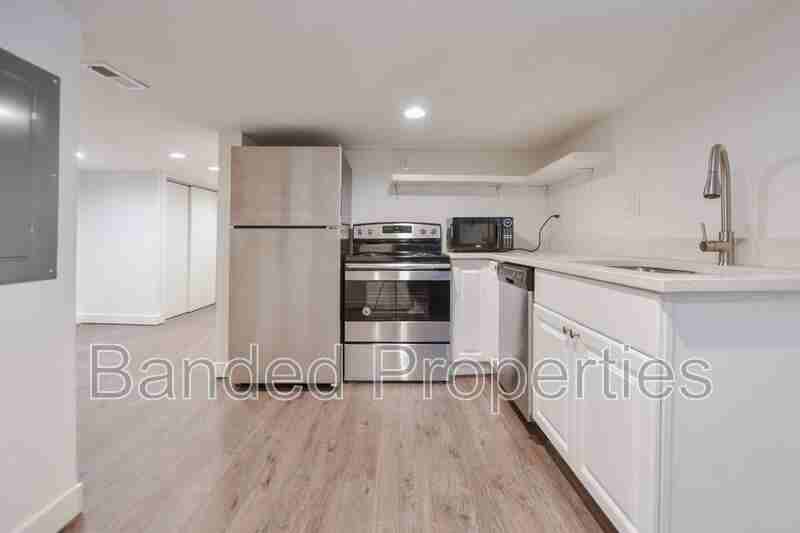1955 S West Temple - Photo 3 of 19