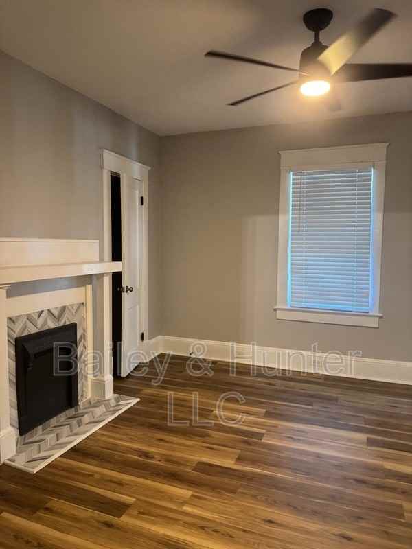 151 Wellington St Sw - Photo 3 of 15