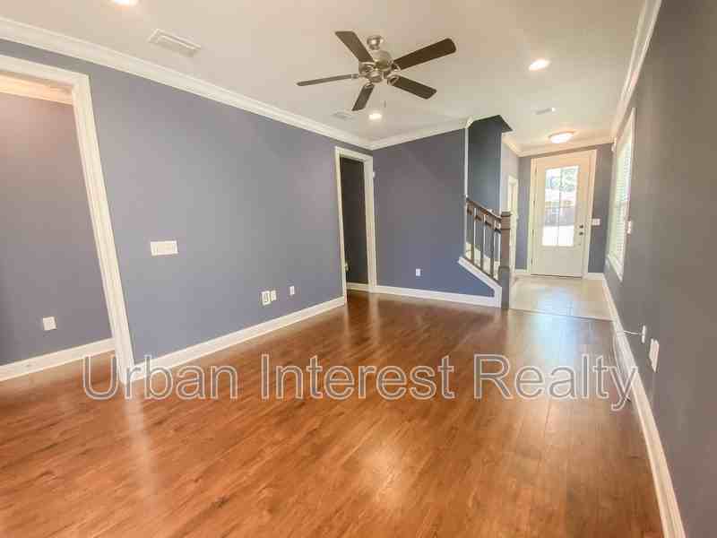 403 King St - Photo 4 of 23