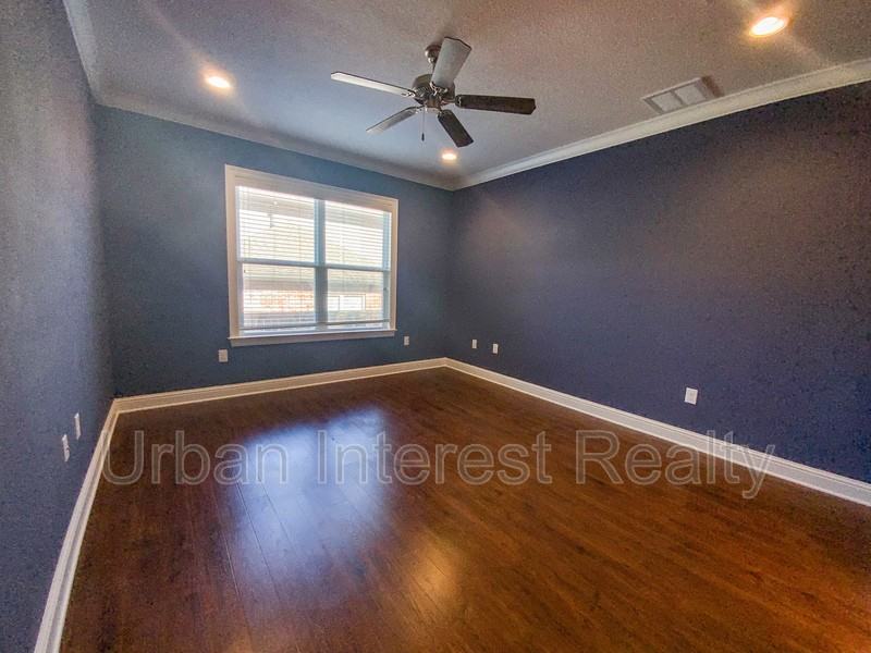 403 King St - Photo 7 of 23