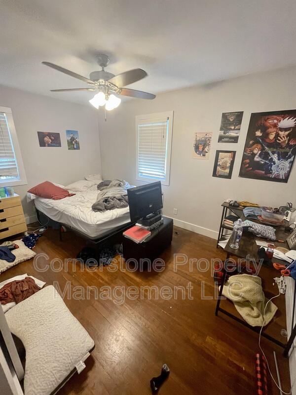 1934 Naismith Dr - Photo 3 of 5