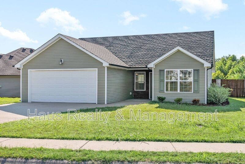 1296 Freedom Dr - Photo 2 of 31