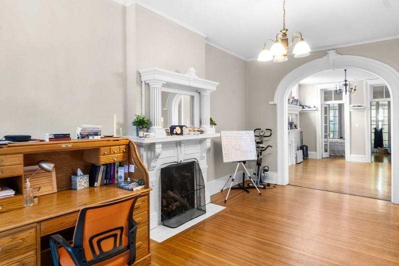 1105 E Genesee St - Photo 6 of 11