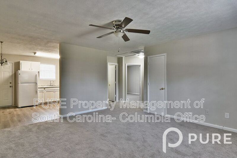 707 Kings Rd - Photo 7 of 24