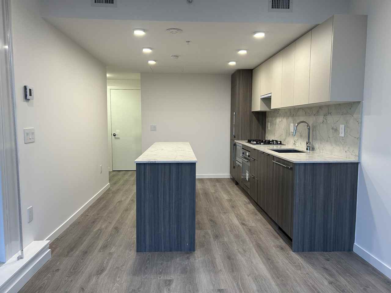 10333 133 Street #806 - Photo 3 of 14