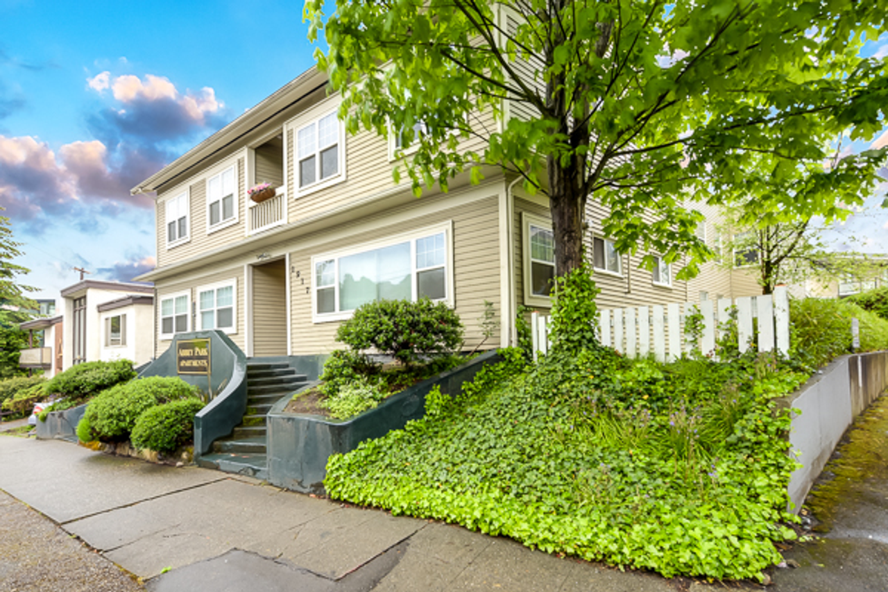 Abbey Park Apartments - Photo 6 of 27