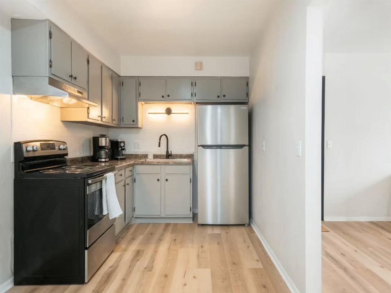 The Hendrix - Photo 2 of 6