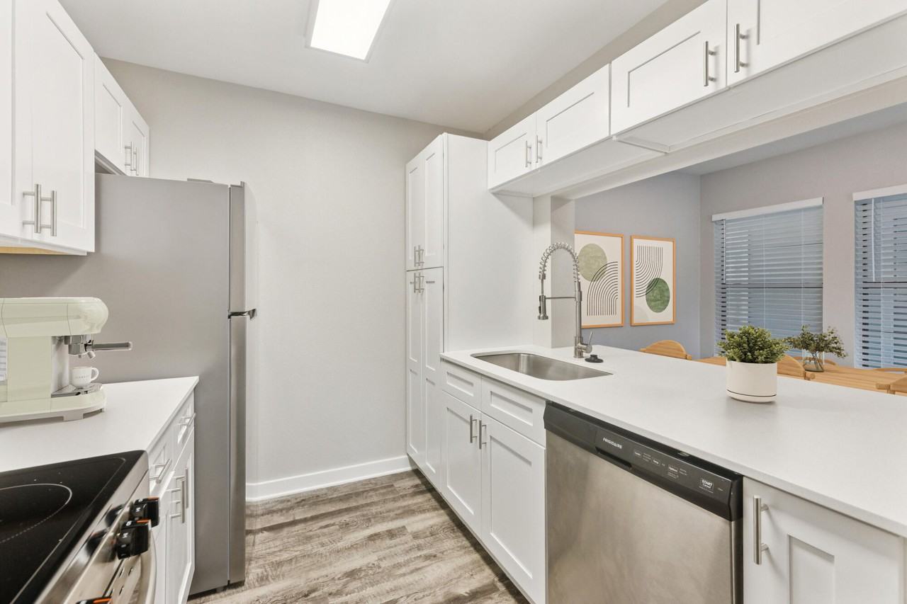 Westmount at London Park - Photo 5 of 50