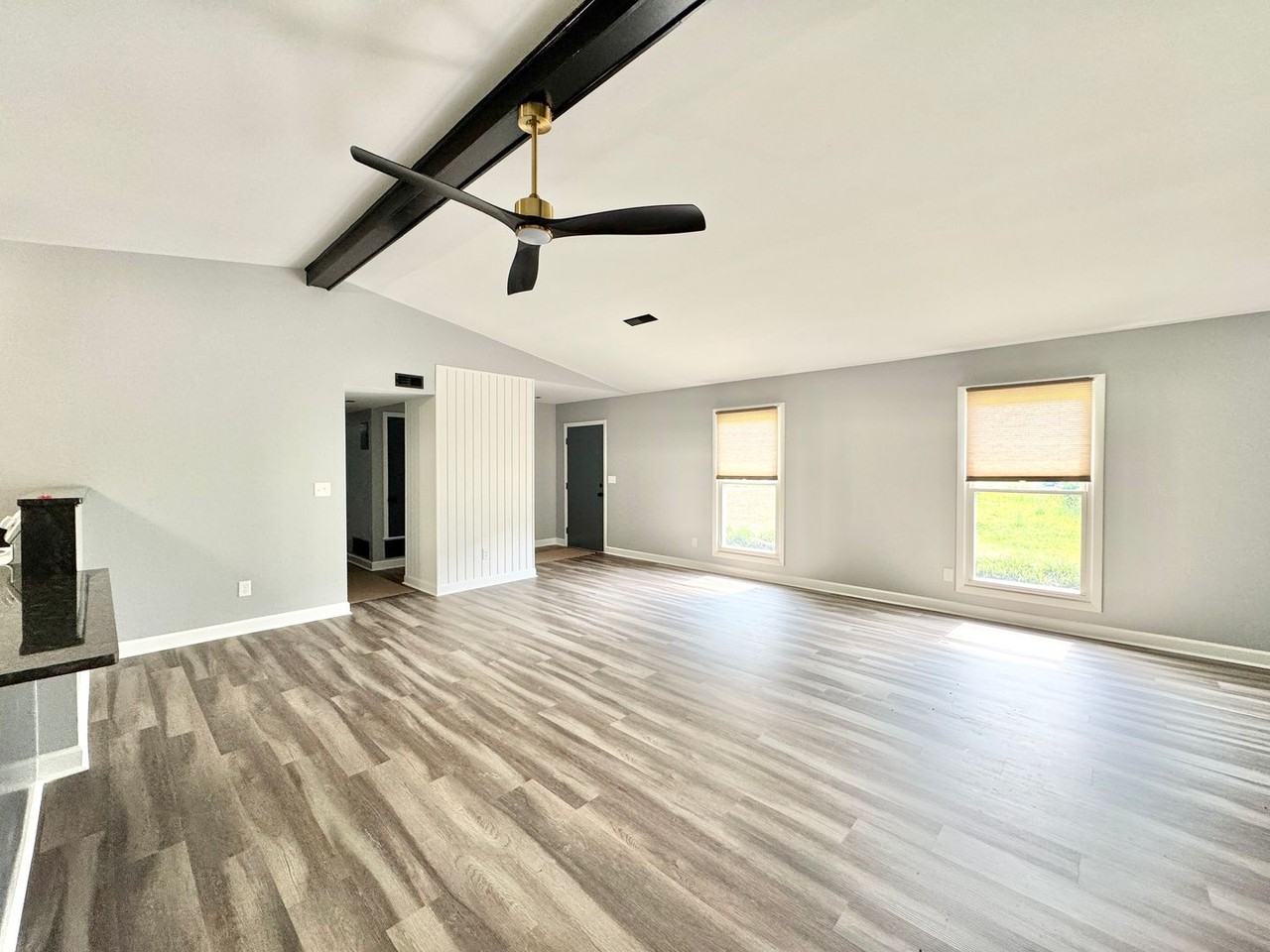 2896 Glen Hollow Rd - Photo 2 of 10