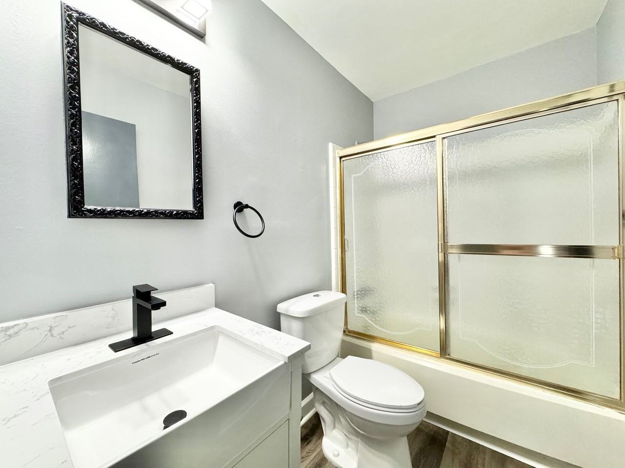 2896 Glen Hollow Rd - Photo 7 of 10