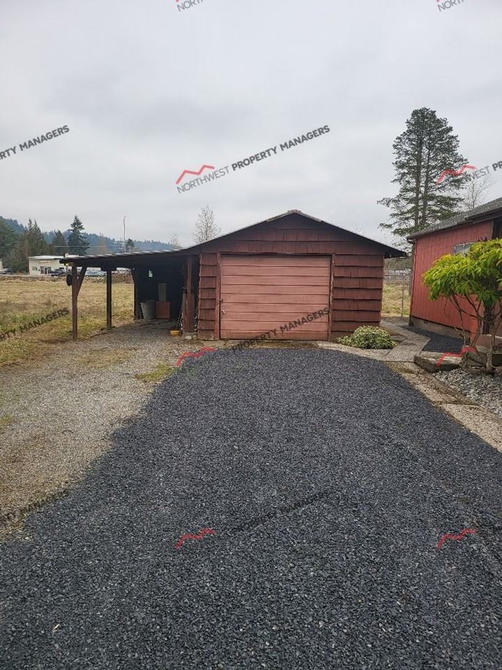 1214 Grand Ave - Photo 3 of 26