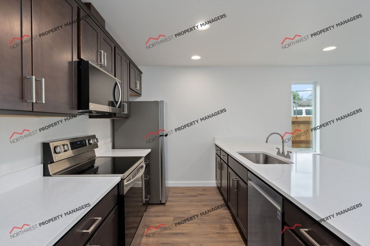 r280 Stella Station Townhomes - Photo 7 of 50