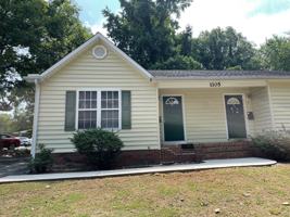 featured image of 1105 Oakdale St