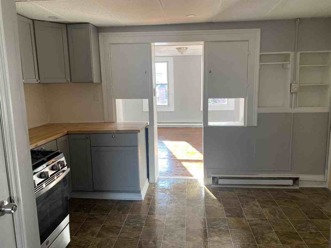 561-565 Congress Street - Photo 3 of 14