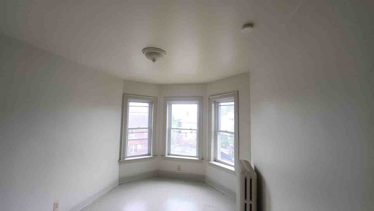 1434 Park Avenue - Photo 2 of 32