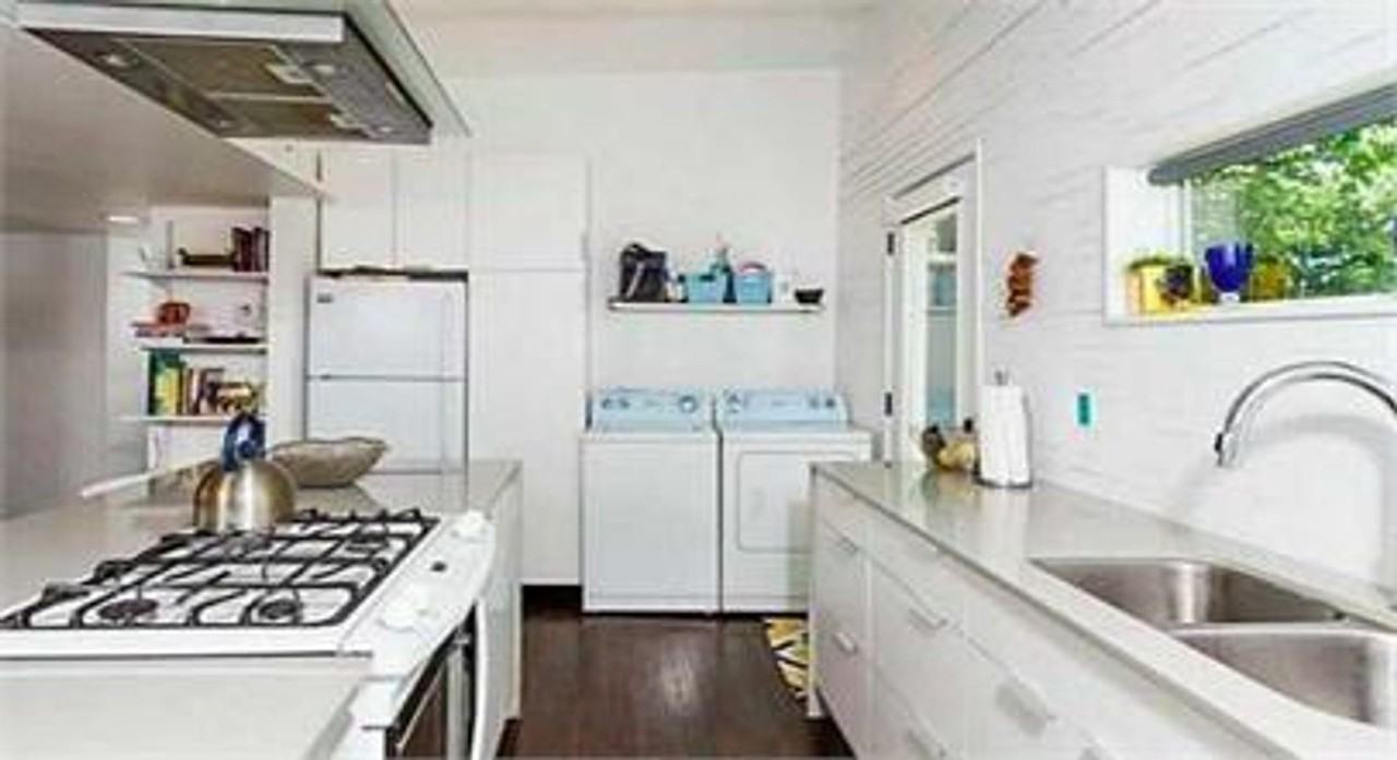 1321 S Washington Ave - Photo 6 of 9